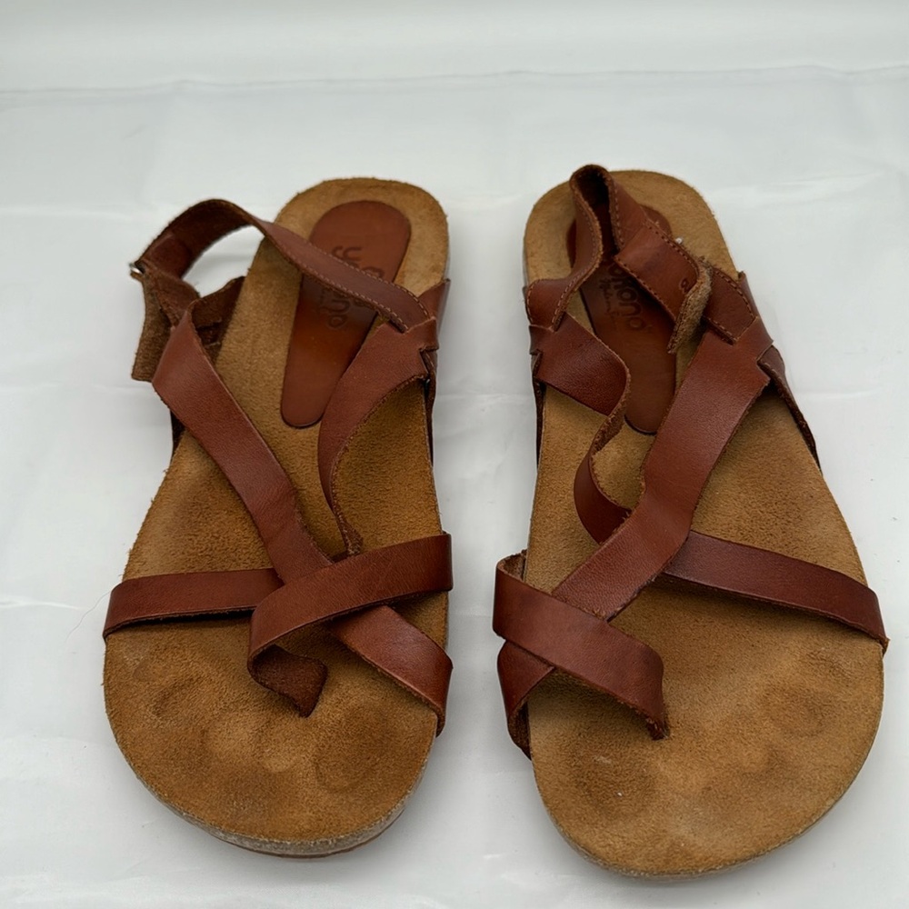 Yokono sandals 9 1/2